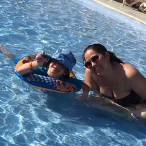 Meet your Posher, Jennifer